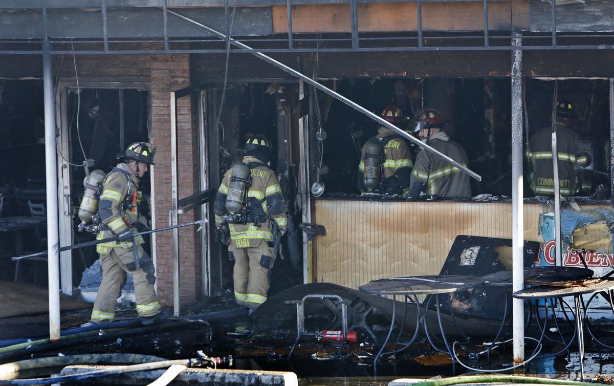 Fire destroys popular Mexican restaurant in Overland