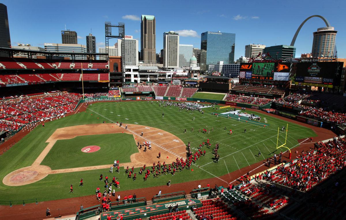 SEMO, SIUC take their game to Busch Stadium