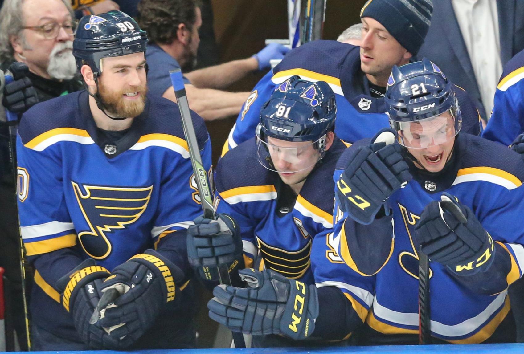 The Blues and the Avalanche battle at Enterprise Center
