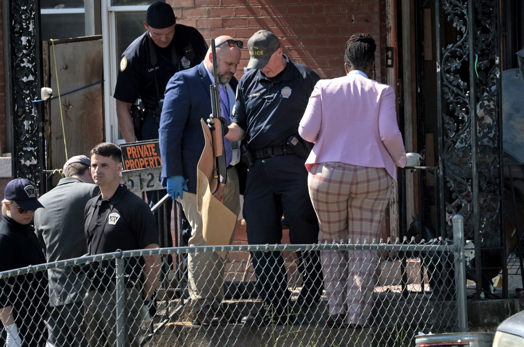 Cops find 3 bodies at north 51 house, kill suspect in shootout