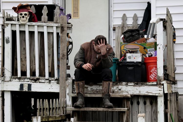 Residents of Pacific prepare for flooding