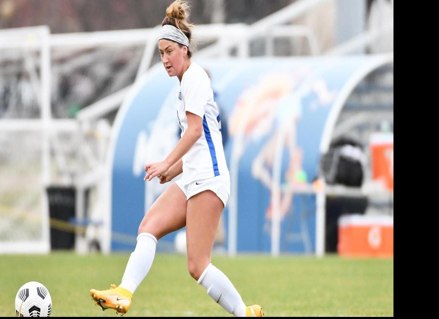 Sophia Stram, Lyndsey Heckel form formidable back line for SLU women's
