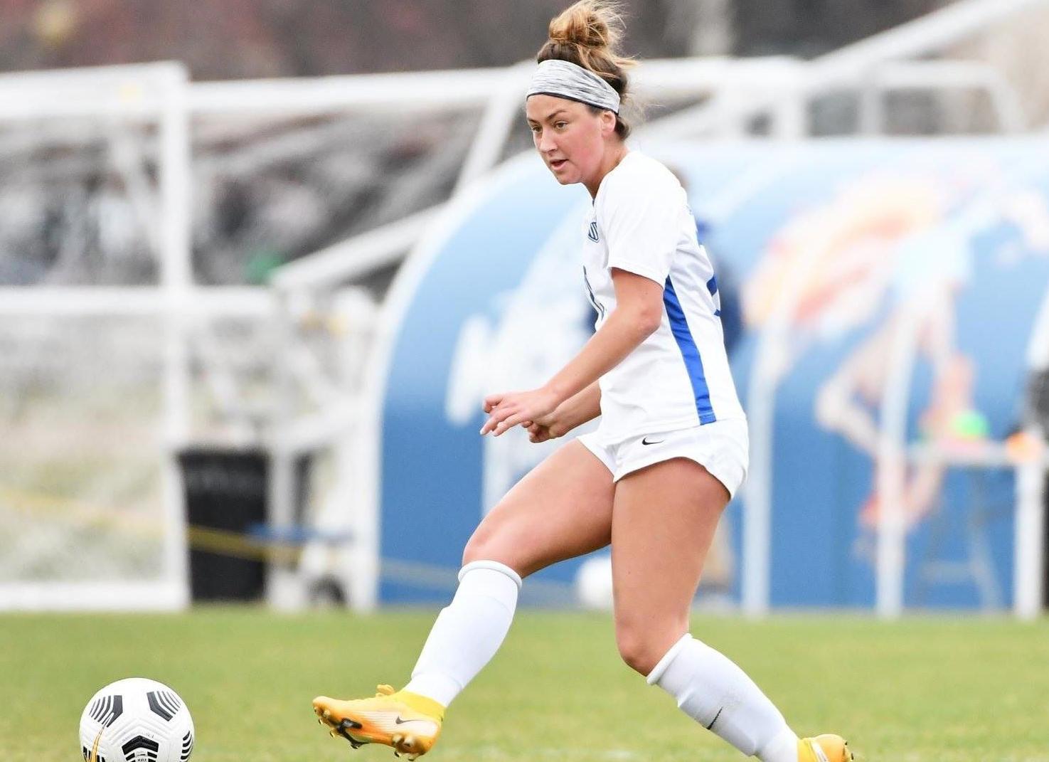 Sophia Stram, Lyndsey Heckel form formidable back line for SLU women's