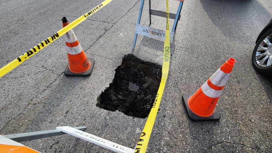 sinkhole that caught a school bus