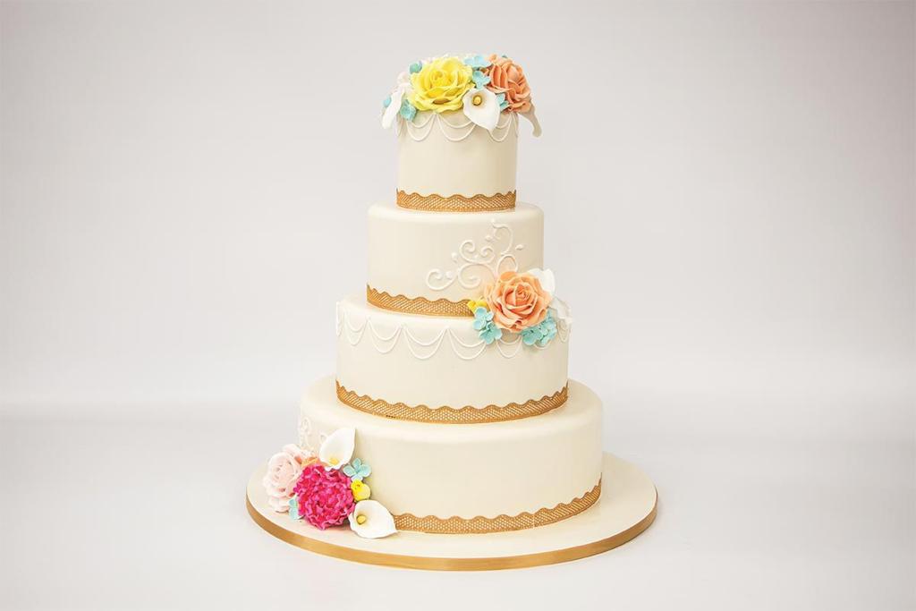 Cake Strikes Sweet Gold Trends Stltoday Com
