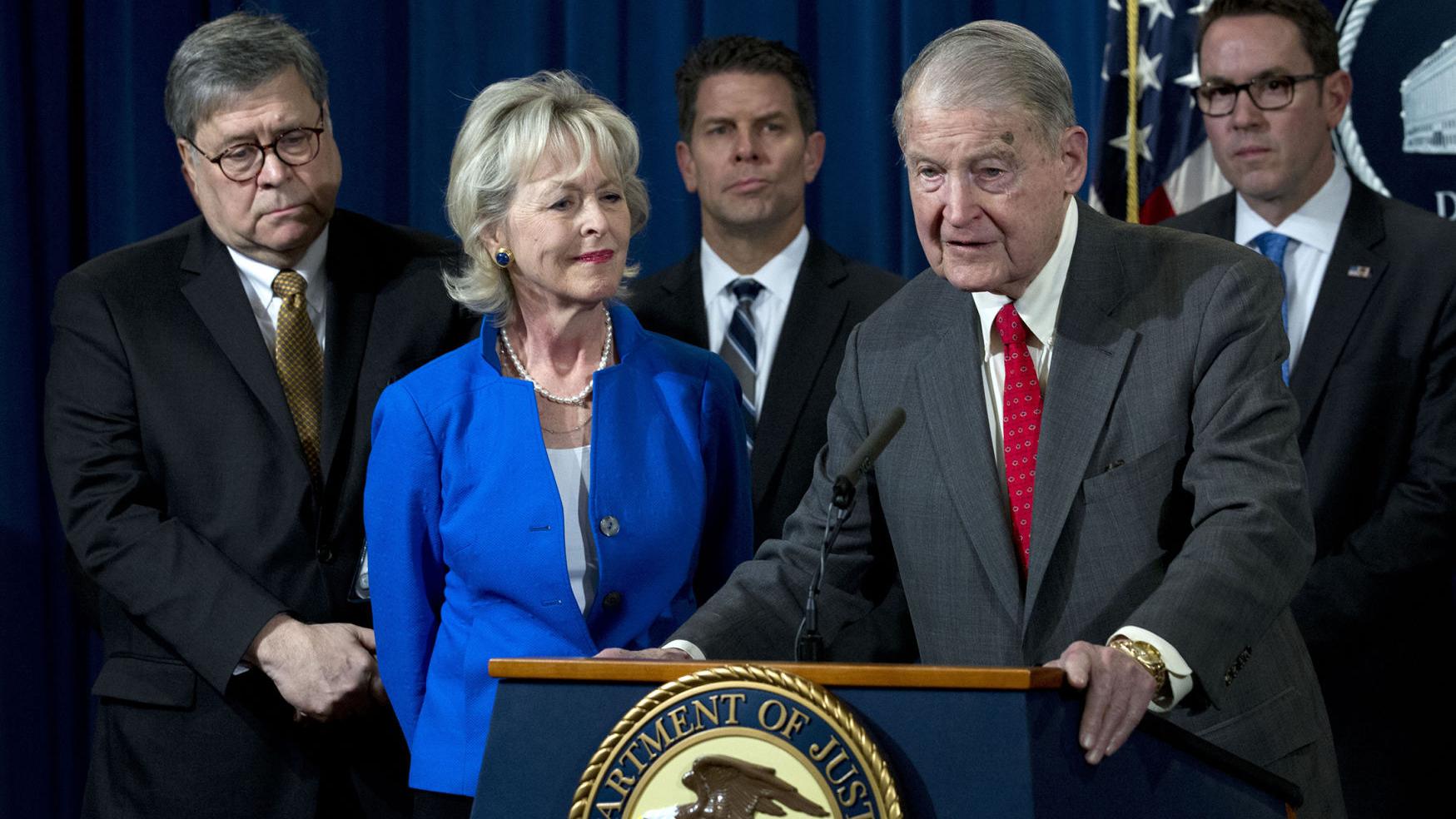 William Webster: Congress must consider censure, impeachment, removal