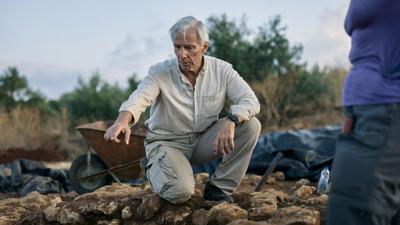 Professor Michael Cosmopoulos honored as a Guggenheim Fellow in the Classics