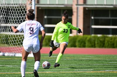 Washington University women's soccer goalkeeper Sidney Conner