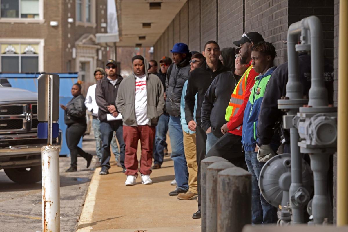 Hundreds line up for job fair at U.S. Steel Corp. in Granite City