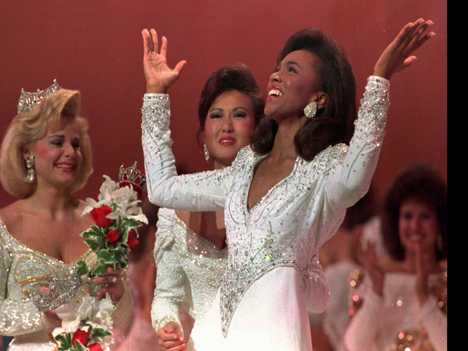 19 Mizzou Student Debbye Turner Is Crowned Miss America History Stltoday Com