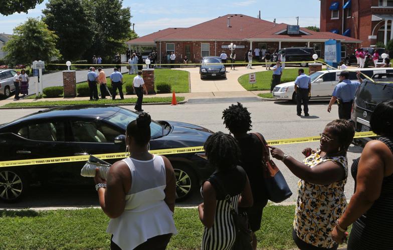 1 dead in shooting outside of St. Louis funeral home