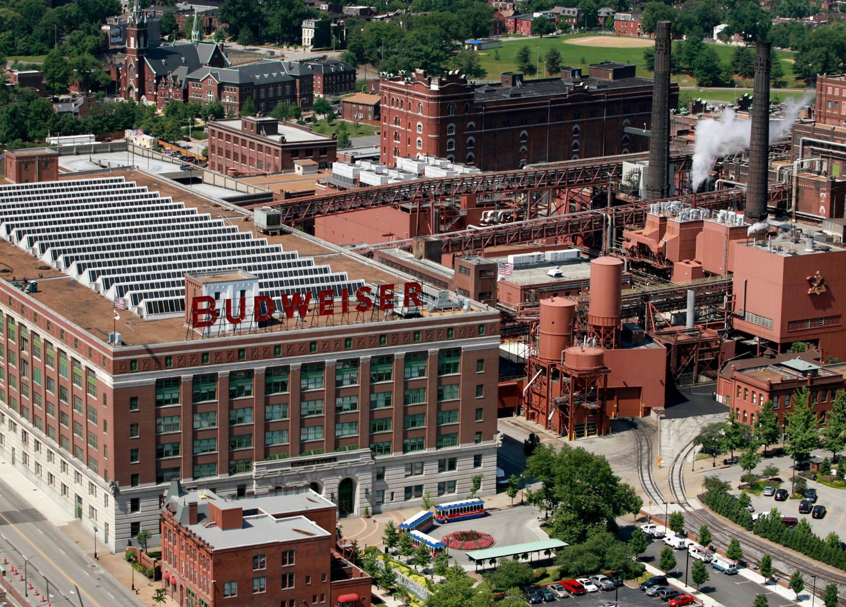 Anheuser Busch Brewery St Louis Missouri | Fasci Garden