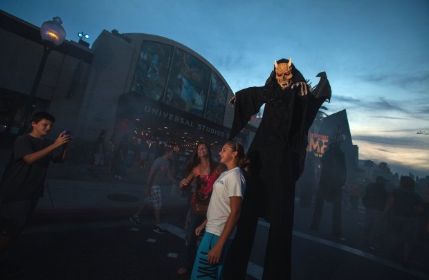 5 Theme Parks for Halloween Thrills and Chills