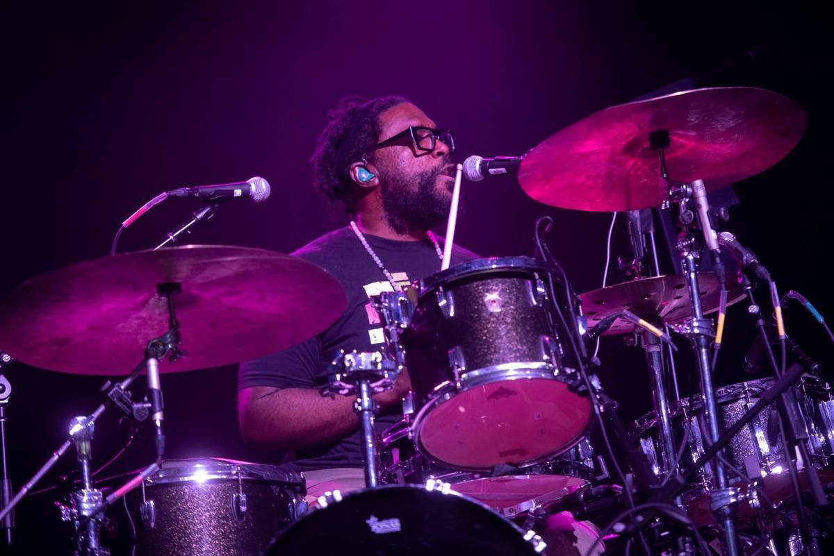The Roots 'bless' the Factory with nonstop 2-hour show in overdue return to  St. Louis