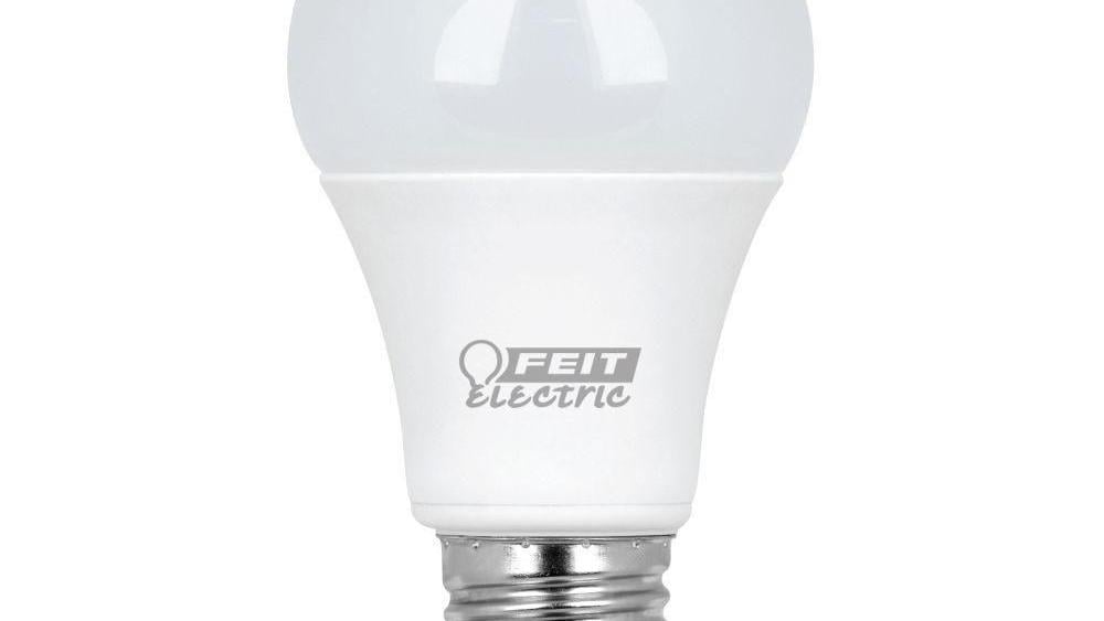 Are Led Or Fluorescent Lights Better For Plants - Can You Use Regular Fluorescent Lights To Grow Plants?