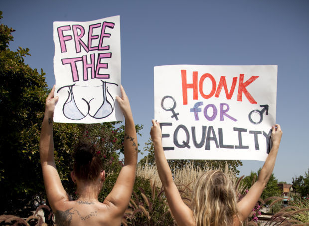 Go Topless Day Draws About 35 Protesters In Carbondale 5445