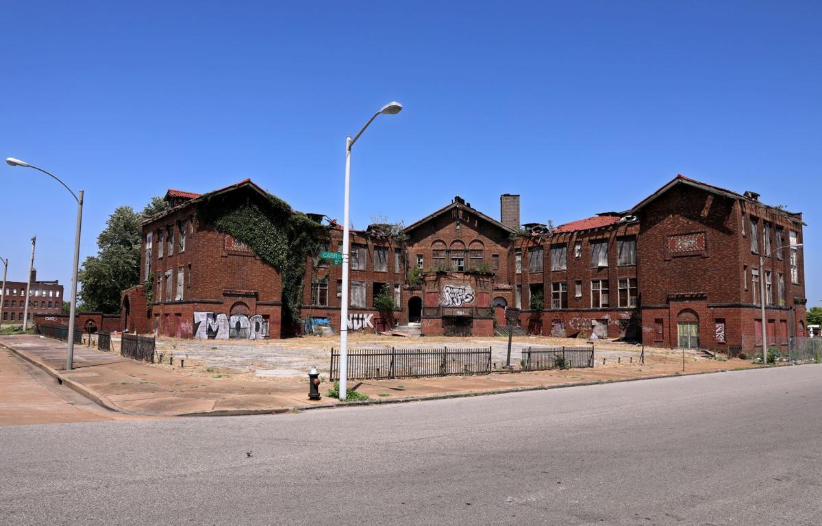 Homeless people attacked in Carr School with hammer while they slept