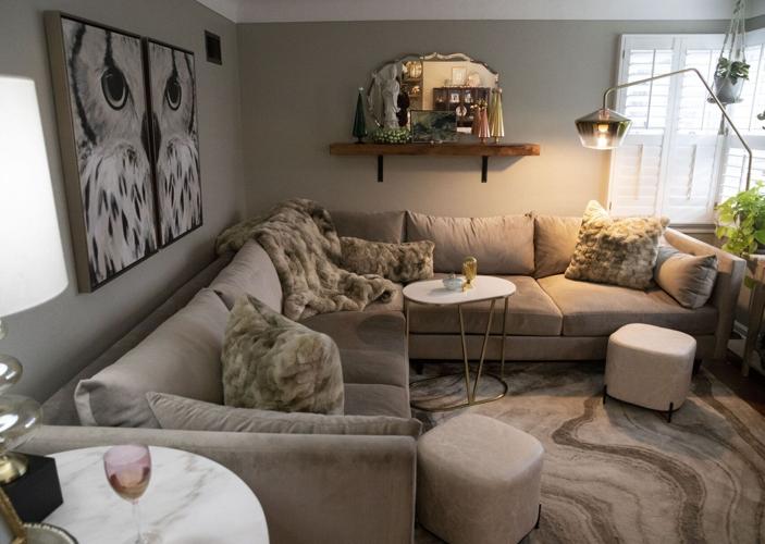 Lindenwood Park home is full of charm