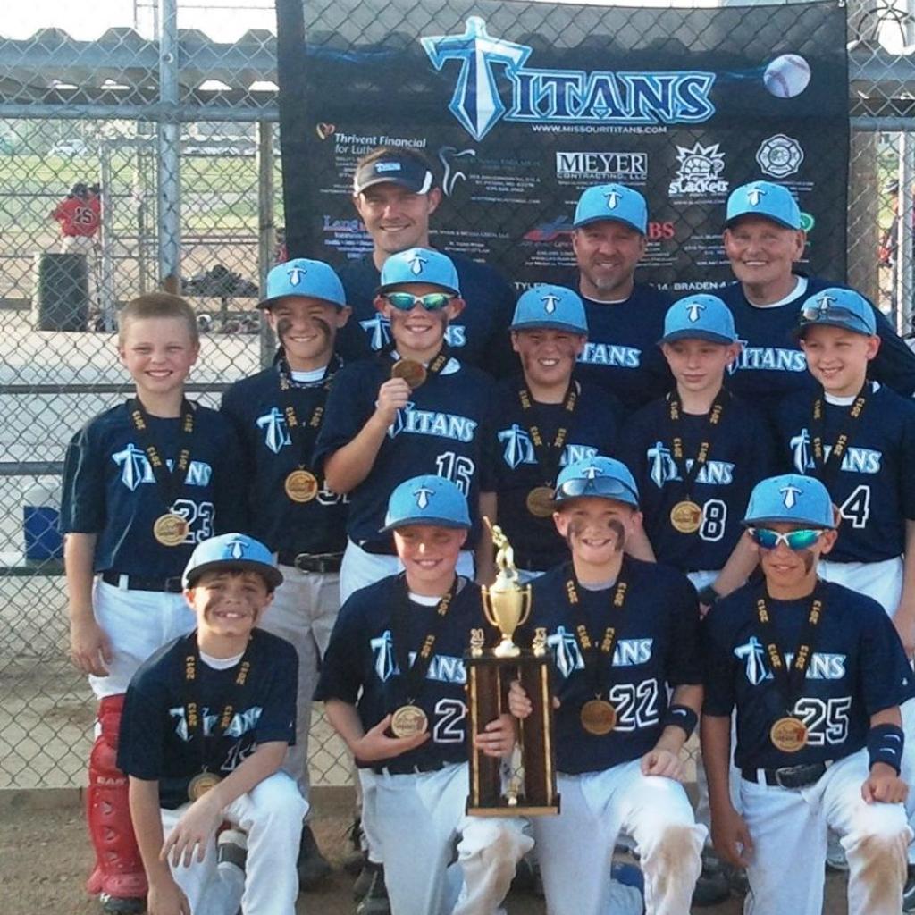 Missouri Titans 11u Brings Home Tournament Hardware High Schools Stltoday Com