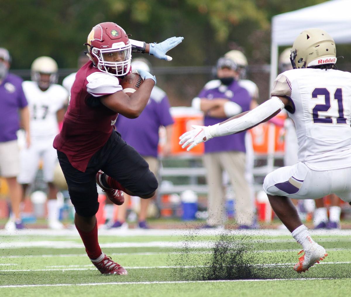 De Smet shows no rust in rolling past CBC High School Football
