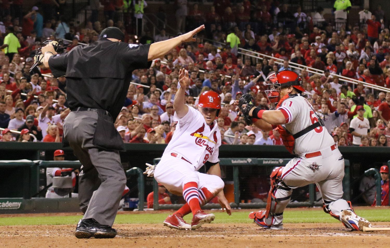 Cards Defeat Phillies 5-2 | St. Louis Cardinals | Stltoday.com