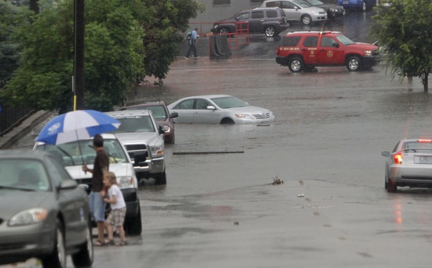 Flash flooding reported in St. Louis area