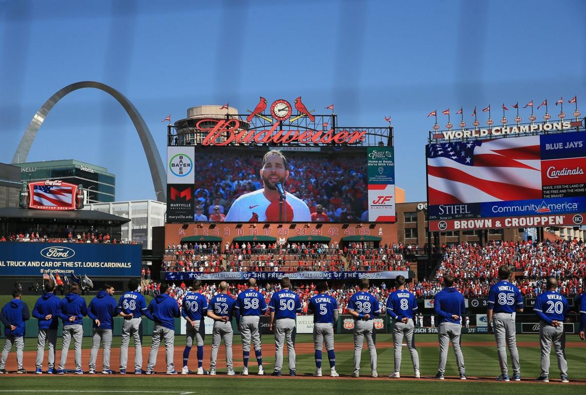 Budweiser campaign salutes MLB's Yadier Molina, Adam Wainwright