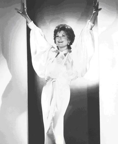 Vintage photo of singer Marilyn Maye