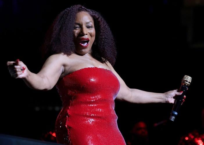 Legendary singers descend on Enterprise Center for Queens Concert