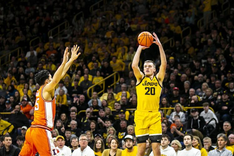 Illinois vs. Iowa basketball video highlights, score, live updates