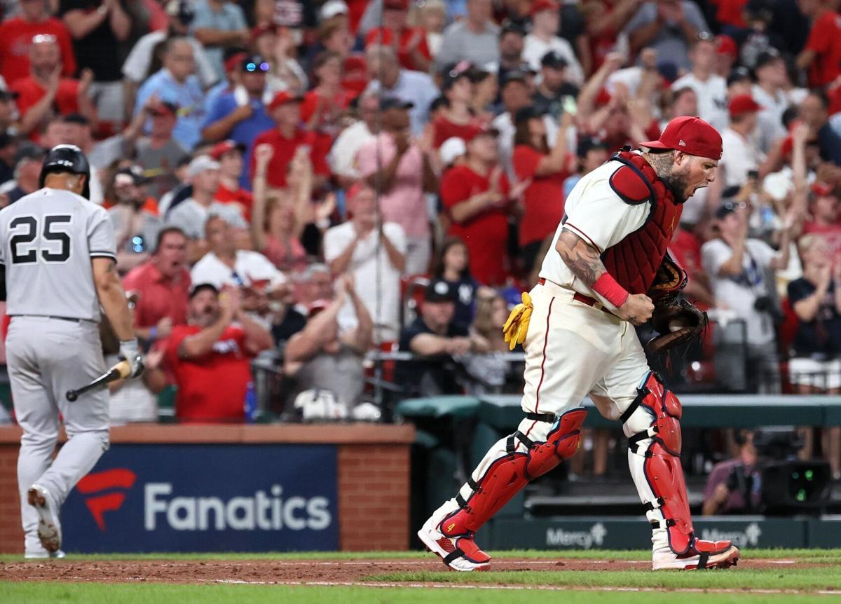 Wainwright-Molina set record; Pujols pitches for first time in Cardinals  rout