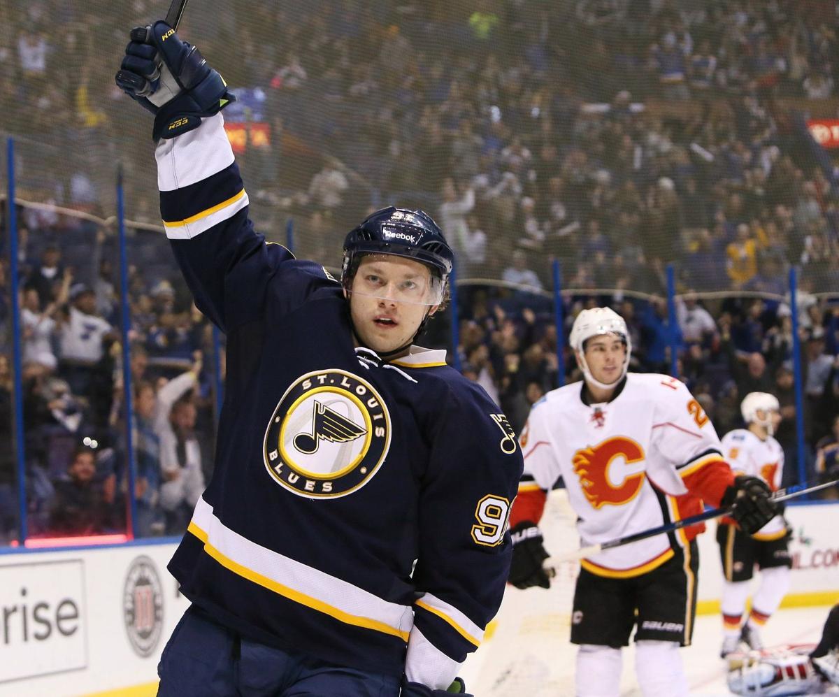 Gordon Young Core Of Players Shining For Blues Jeff Gordon Stltoday Com