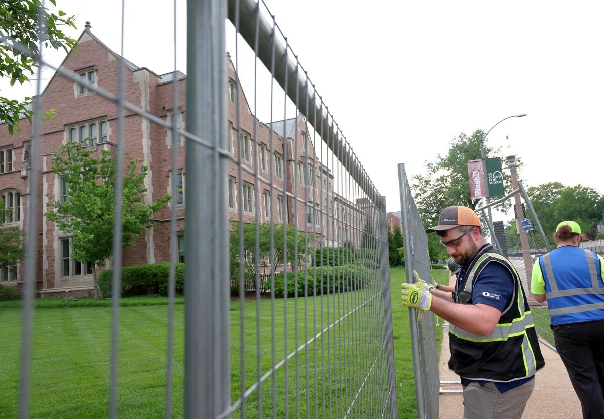 Washington University puts up fence