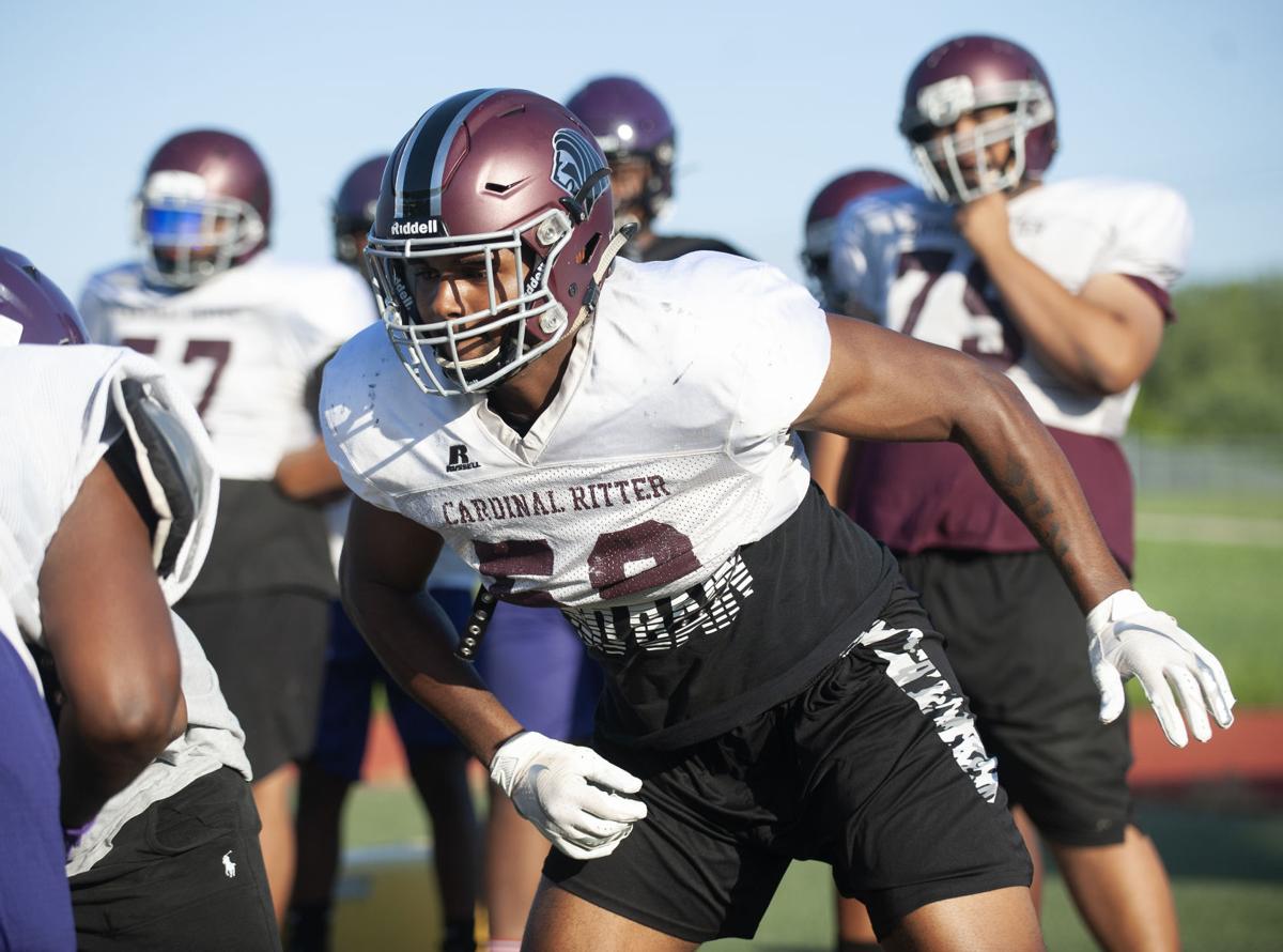 No 8 Cardinal Ritter S Moore Has Mizzou Bloodlines But Keeps