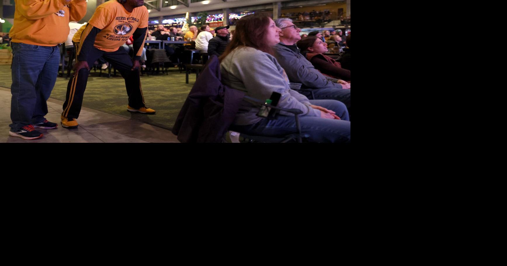 Mizzou fans gather to watch Cotton Bowl win
