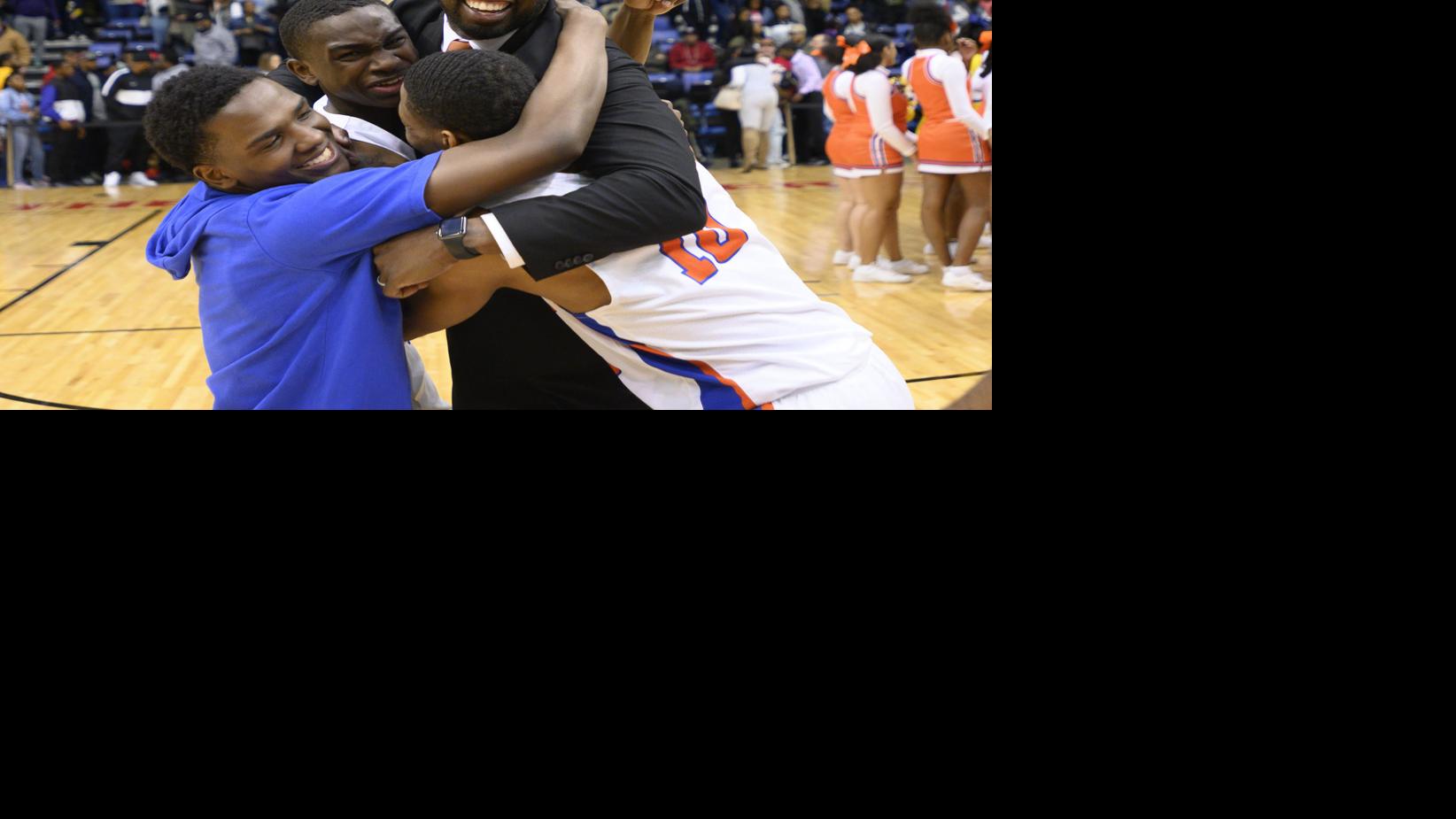 East St. Louis Flyers vs. Manual Rams | Boys Basketball | stltoday.com