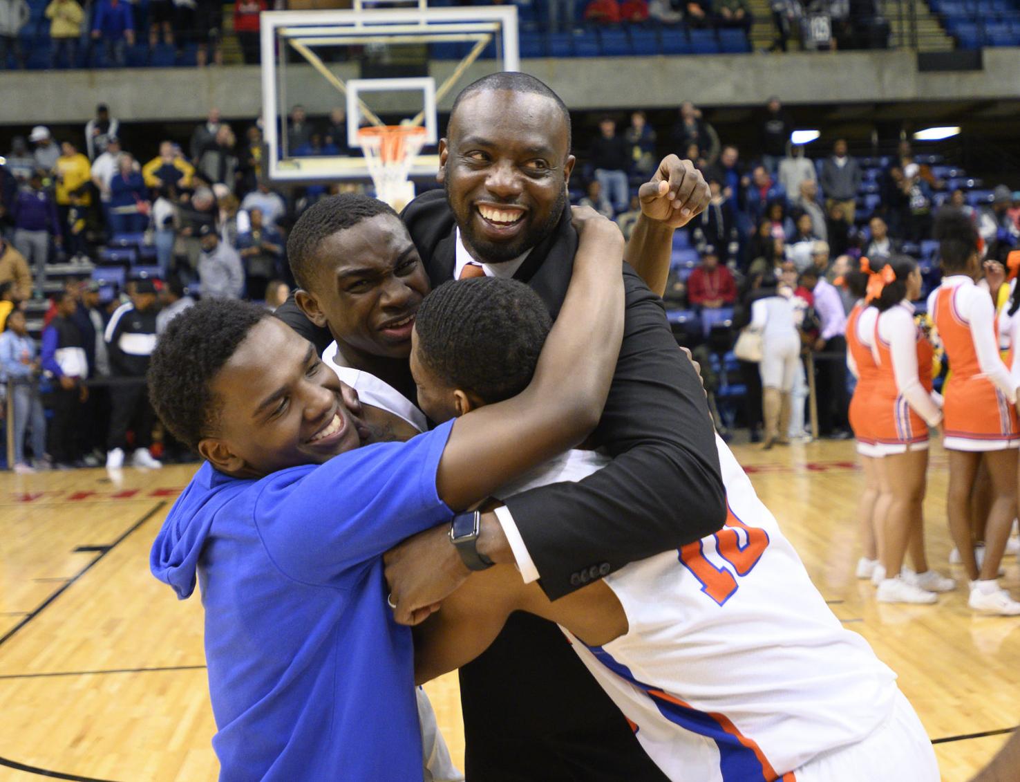 East St. Louis Flyers vs. Manual Rams | Boys Basketball | stltoday.com