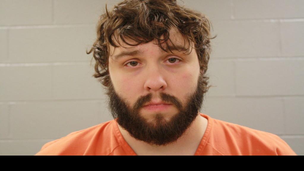 Warren County prosecutor seeks death penalty in triple fatal stabbing