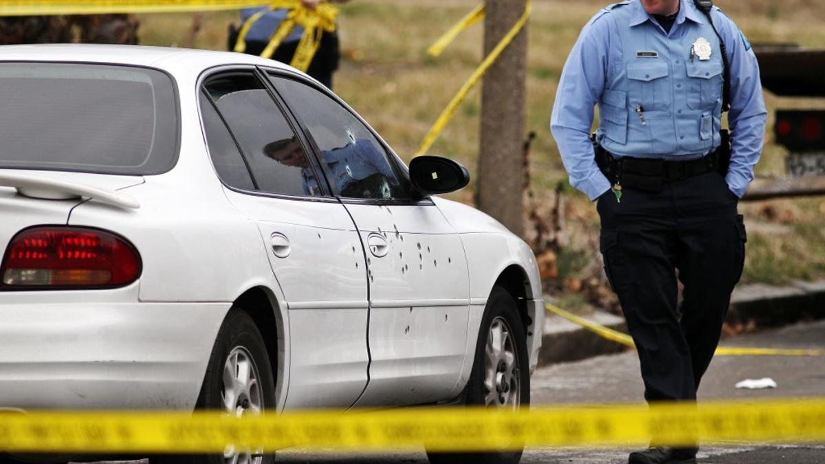 St Louis Police Chief Would Cut Districts Brass To Bolster Street Patrols Metro Stltoday Com