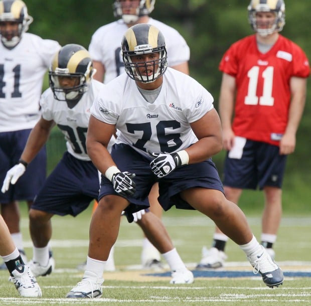 Saffold honored to wear Pace's number