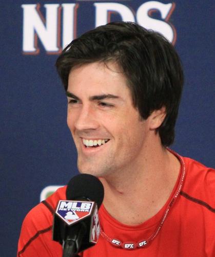 MLB Nightly 9: Cole Hamels tosses no-hitter in what might be final