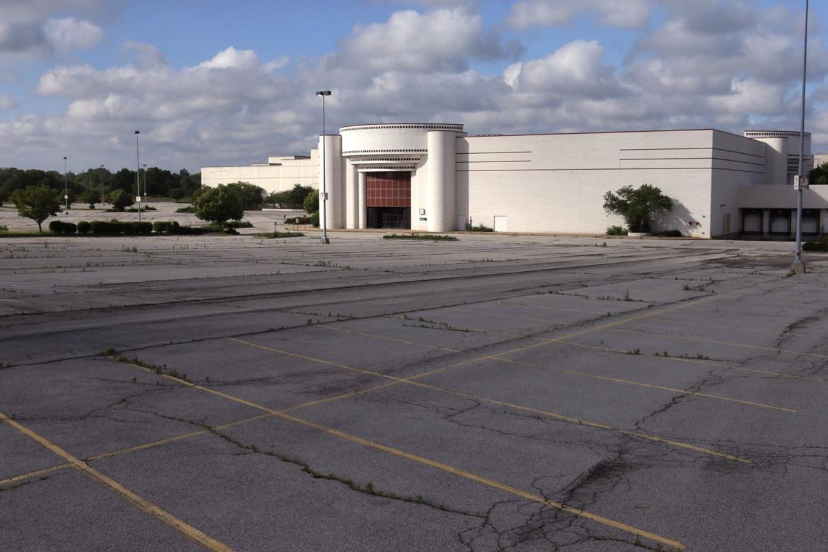 St. Louis County invests in shuttered Jamestown Mall | Business | 0