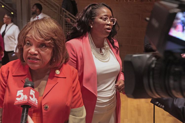 51���� County Executive Sam Page praises his administration and their staff during the annual State of the County Address