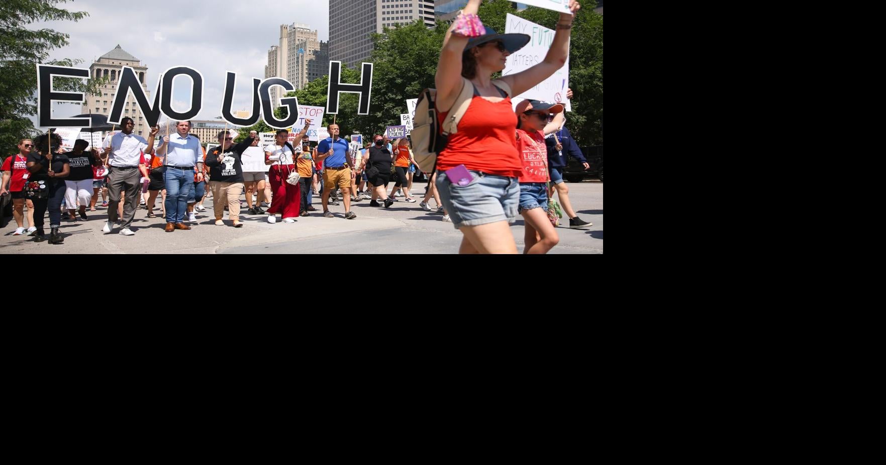 Hundreds of St. Louisans rally for gun regulations in March For Our ...