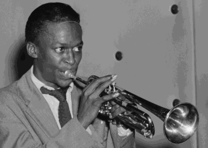 1926: Miles Davis (copy)