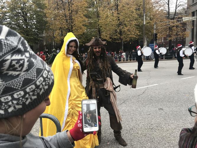 Family begins new tradition at St. Louis Thanksgiving Day parade