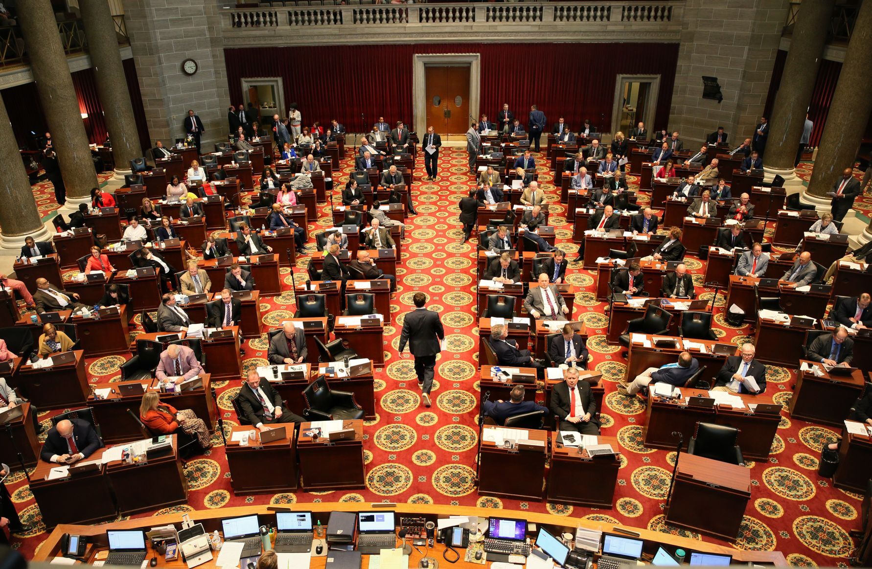 Photos: On The Last Day Of The Missouri Legislature Session, The Senate ...