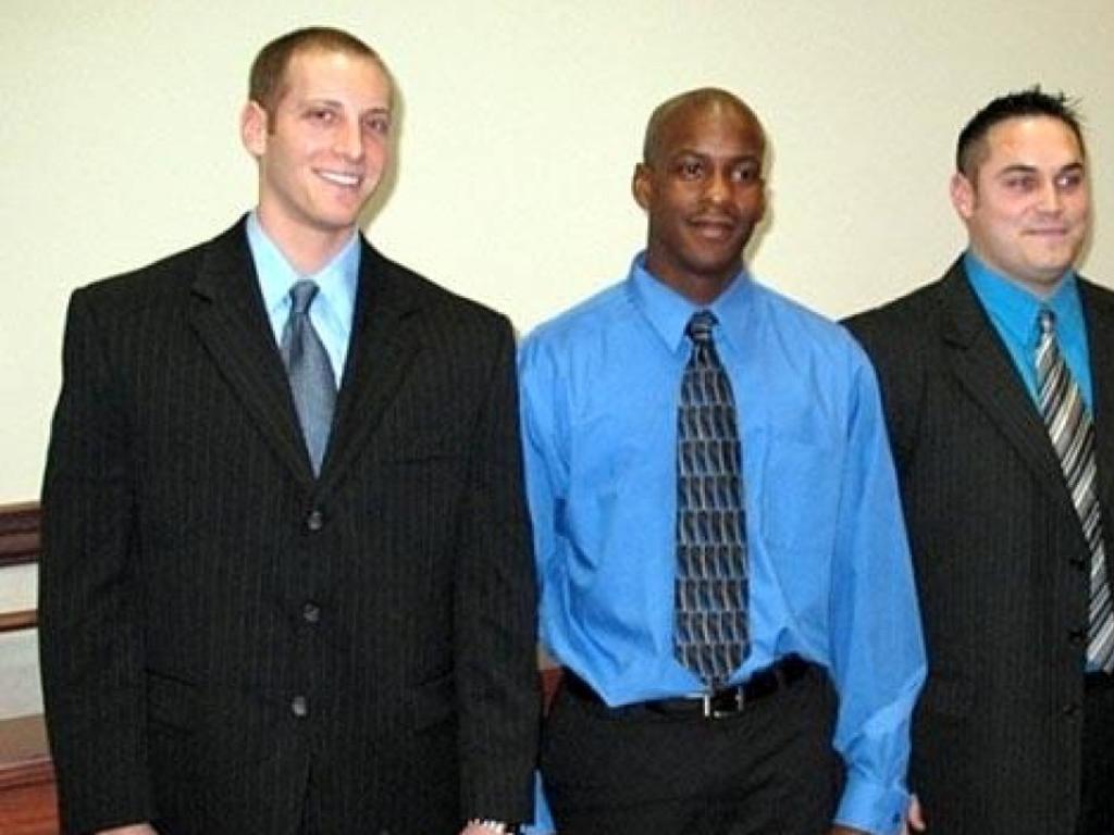 Pontoon Beach Resident Questions Pay Raises Local Illinois News Stltoday Com