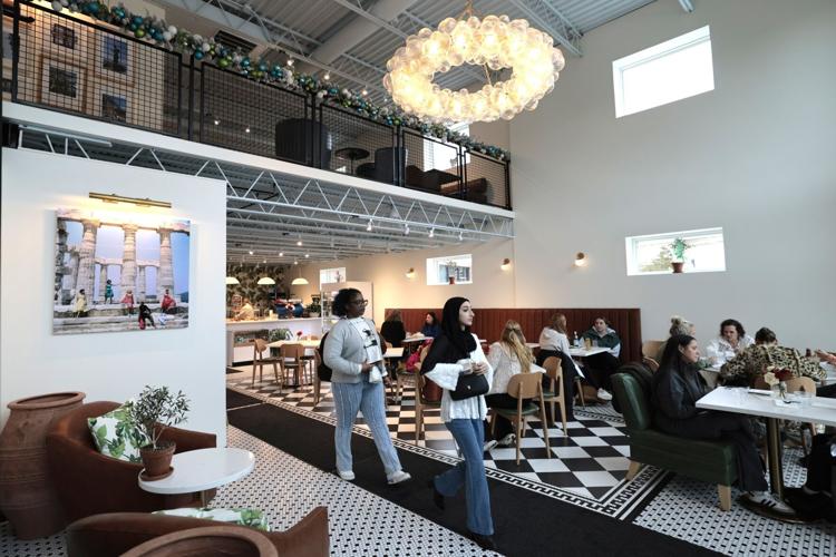 Dining review: Cafe Amalia