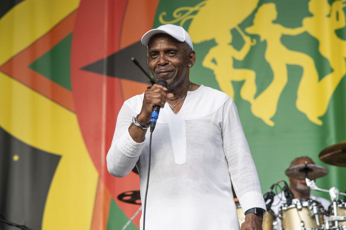 Frankie Beverly, 'Before I Let Go' singer, dies at 77